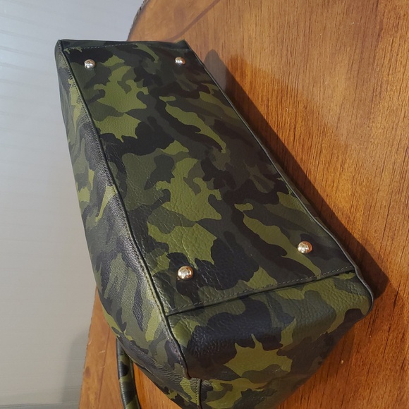 NWOT Mark & Graham Camo Build A Bag - Picture 8 of 12